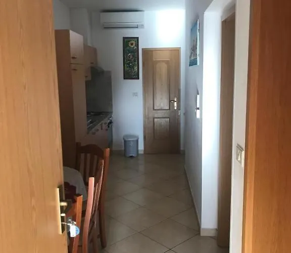 Apartmaji Neja *